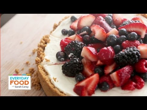 Mixed berry cream tart with graham crust